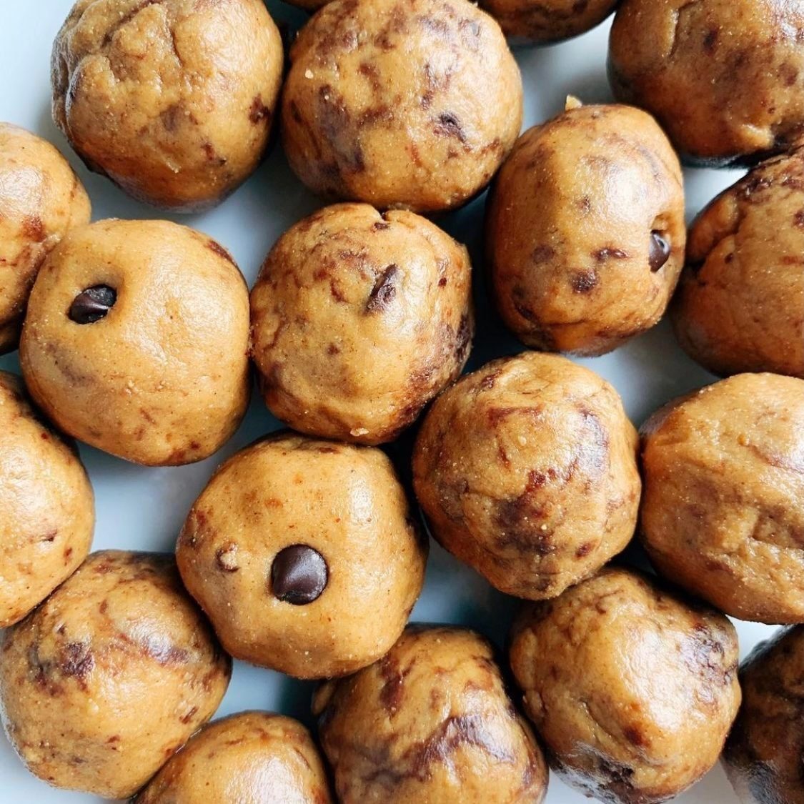 chocolate chip peanut butter energy balls