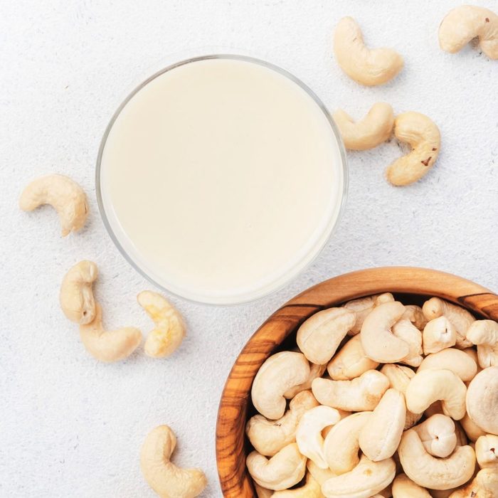 how to use cashew milk | a bowl of vegan cashew nut milk