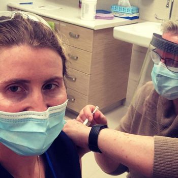Hayley wickenheiser covid-19 | ayley Wickenheiser receiving the covid-19 vaccine