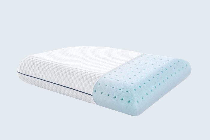 Weekender Ventilated Gel Memory Foam Pillow Via Amazon Com