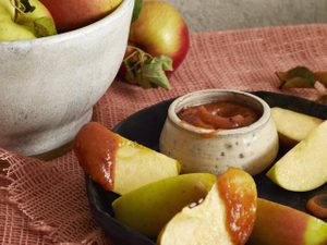 This Slow Cooker Apple Butter Is the Comfort Food You Need Right Now