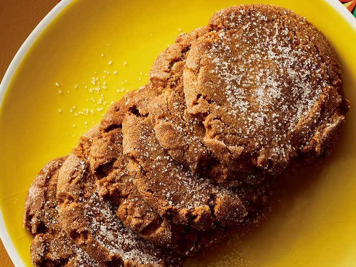 holiday cookie recipes | Five Spice Ginger Molasses Cookies