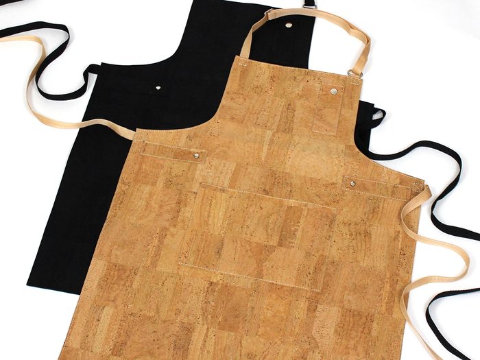 gifts for people who like to cook | Double Apron Product Shot