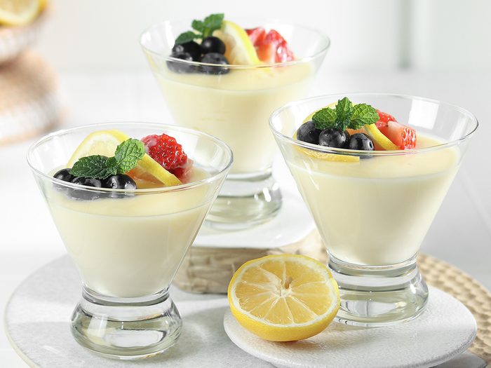 This,dessert,is,lemon,posset,made,from,double,cream,with