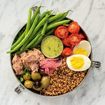 nicoise salad | Lunchbox Recipe Farro Nicoise