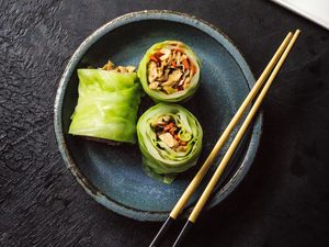 These Vegan Rolls With Fried Peanuts Are Sure to Be a Family Favourite