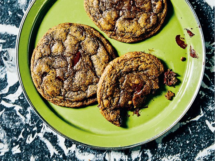 Dark Chocolate And Molasses Cookies recipe