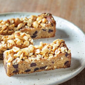 Millet, Peanut Butter, And Chocolate Blondies Recipe