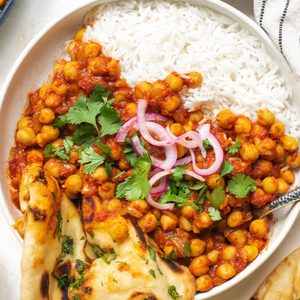 This Spicy and Tangy Chana Masala Recipe Pairs Perfectly With Chilly Winter Nights