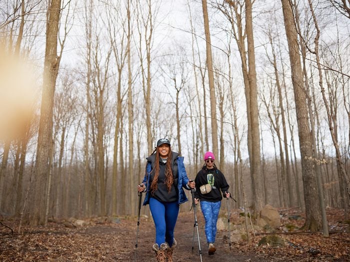 two women hiking | hiking mental health