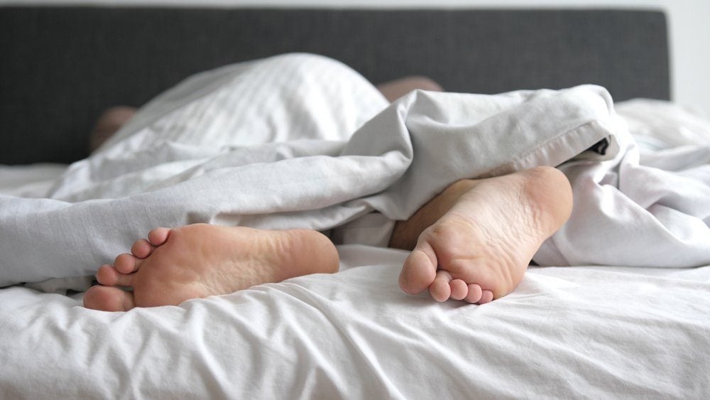 Adults Who Wear Diapers to Bed - Is It Normal? - Smart 